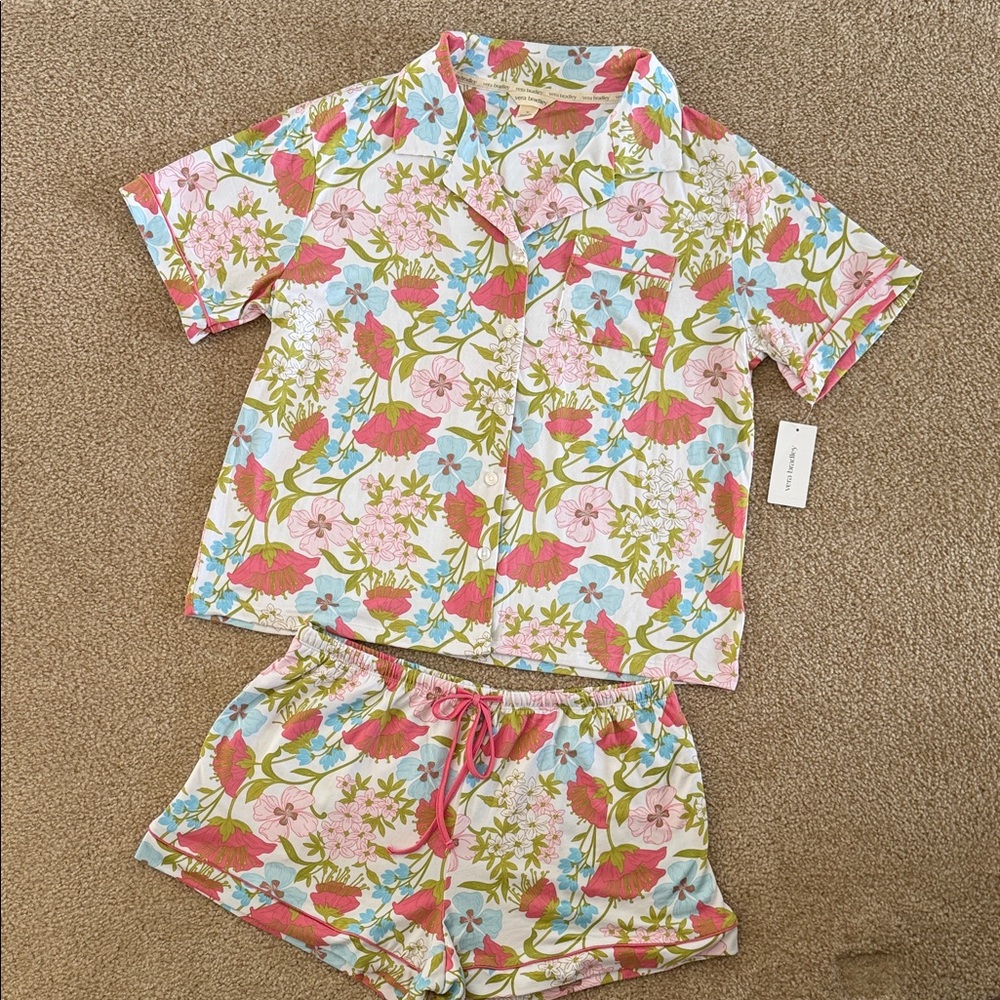 Vera Bradley Floral Pajama Set Shorts Medium- NWT